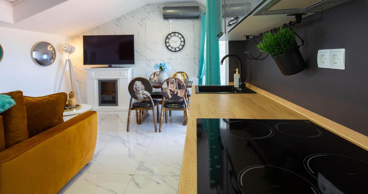 Hrpina Heritage House * Makarska