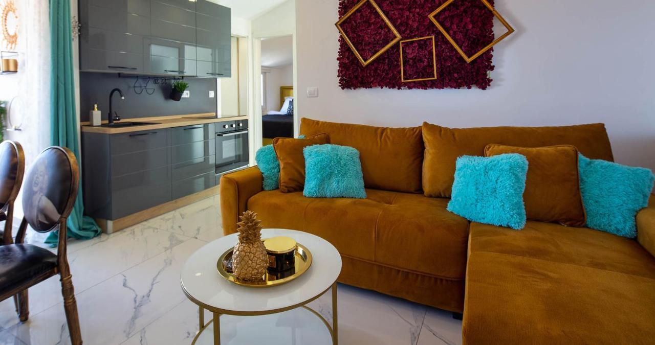 Hrpina Heritage House Guest house Makarska